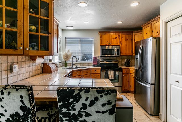 702 S ELK MEADOW LOOP, Tooele, UT 84074