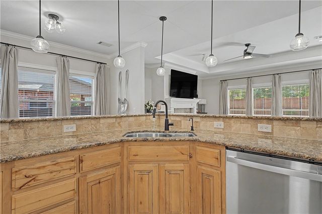 5200 Blaire Mont Road, Bentonville, AR 72713