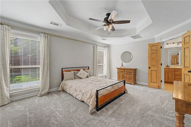 5200 Blaire Mont Road, Bentonville, AR 72713