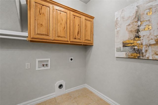 5200 Blaire Mont Road, Bentonville, AR 72713
