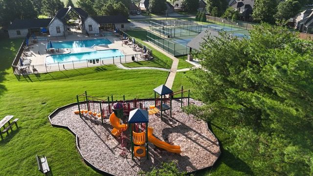 5200 Blaire Mont Road, Bentonville, AR 72713