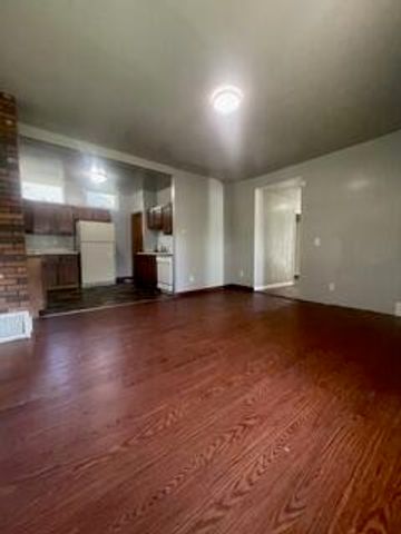 1513 E Oakland Avenue, Lansing, MI 48906
