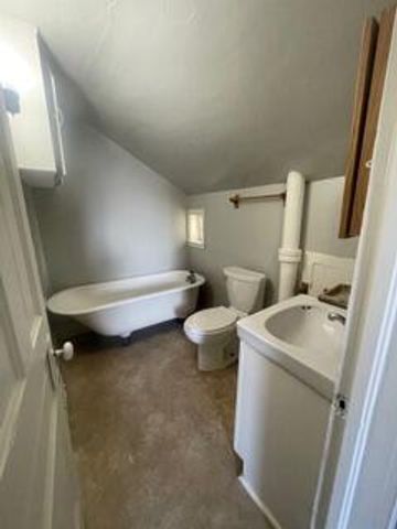 1513 E Oakland Avenue, Lansing, MI 48906