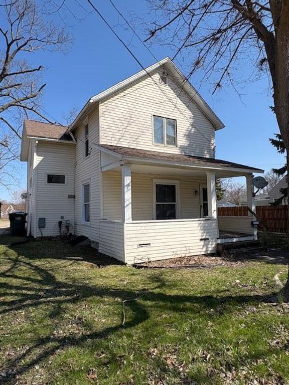 1513 E Oakland Avenue, Lansing, MI 48906
