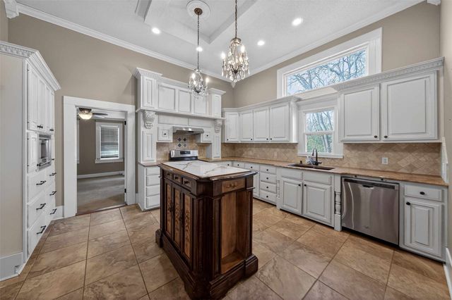 517 S Boyd Street, Lindale, TX 75771