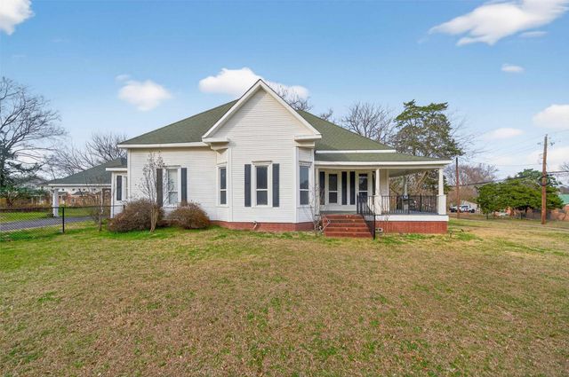 517 S Boyd Street, Lindale, TX 75771