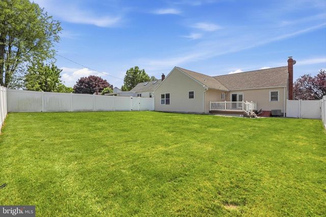 111 LINCOLN PL, Harrisburg, PA 17112