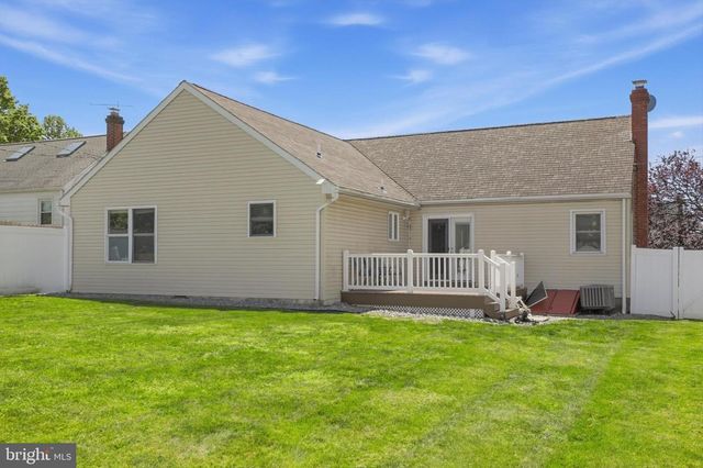 111 LINCOLN PL, Harrisburg, PA 17112