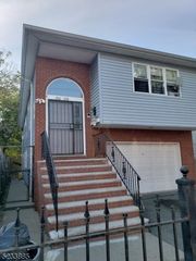 136 N 13Th St, Newark City, NJ 07107