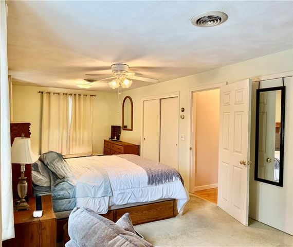 139 Suffolk Avenue, Pawtucket, RI 0261