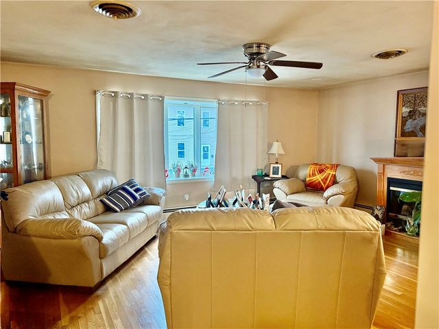 139 Suffolk Avenue, Pawtucket, RI 0261