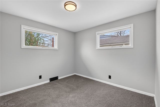 568 Heather Lane, Bedford, OH 44146