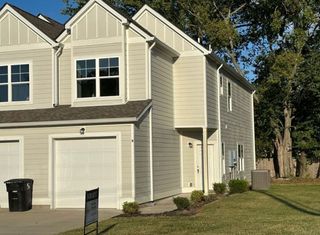 390 Armstrong St, Columbia, TN 38401