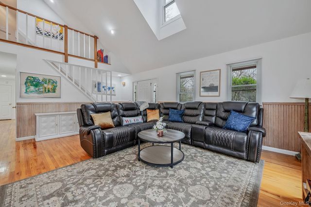128 Springy Banks Road, East Hampton, NY 11937