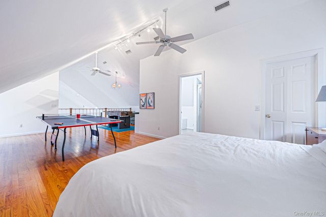128 Springy Banks Road, East Hampton, NY 11937