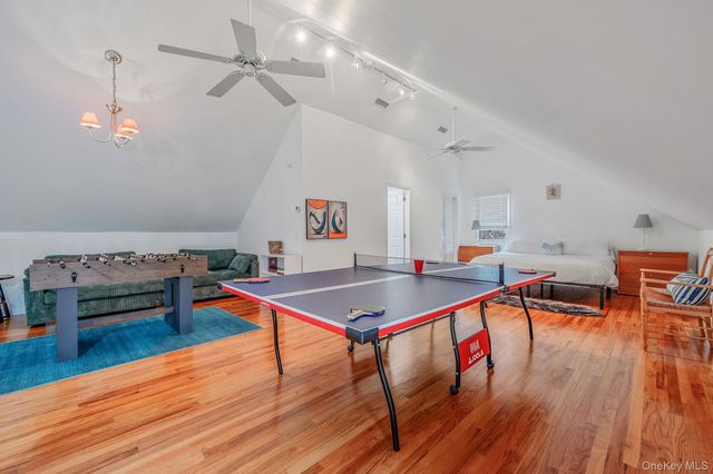 128 Springy Banks Road, East Hampton, NY 11937
