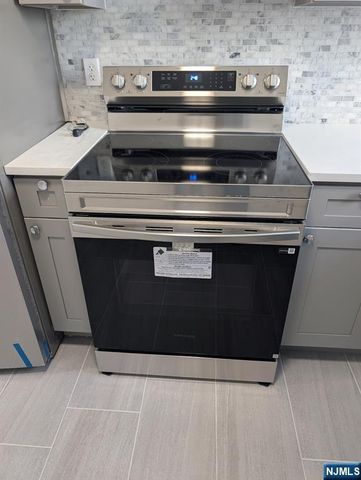 205 Bergen Turnpike 2E, Ridgefield Park, NJ 07066