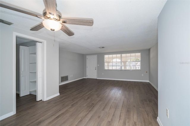 7911 FOXWOOD DRIVE, New Port Richey, FL 34653