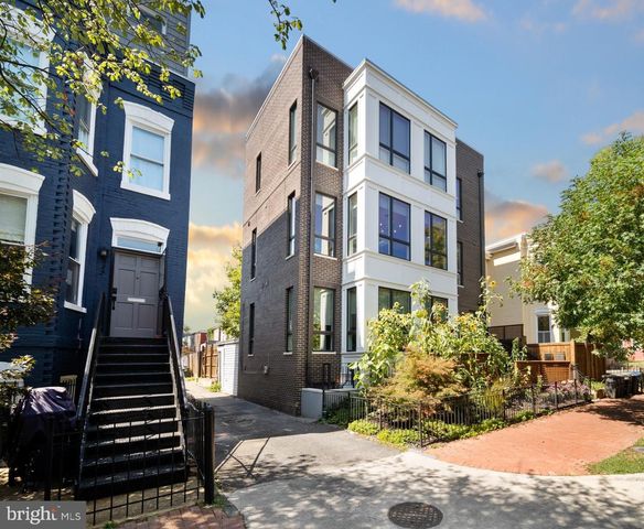824 13TH ST NE #1, Washington, DC 20002