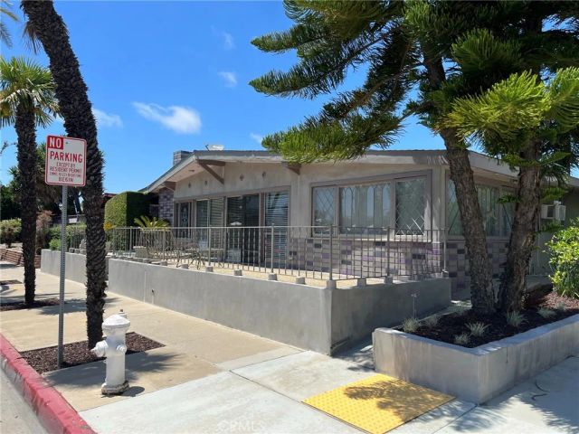 408 Ford Road, Costa Mesa, CA 92627
