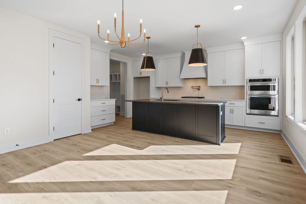 3199B Doak Ave, Nashville, TN 37218