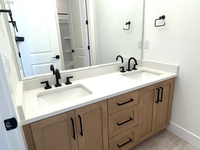 6400 Nw OLYMPIC Ln 41, Camas, WA 98607
