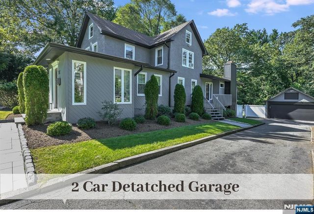 30 John Dow Avenue, Waldwick, NJ 07463