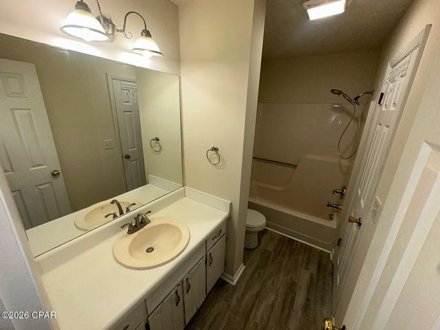 3910 Venetian Circle, Panama City, FL 32405