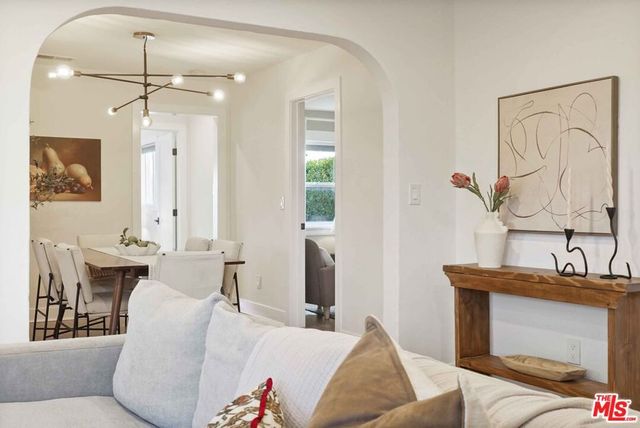 2910 W 78th Place, Inglewood, CA 90305