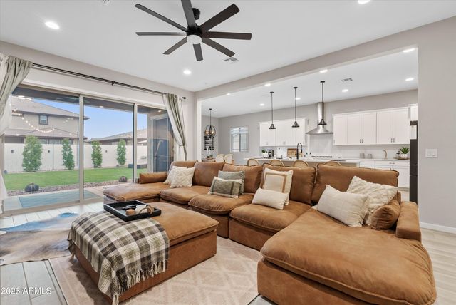 21842 E Stirrup Court E, Queen Creek, AZ 85142