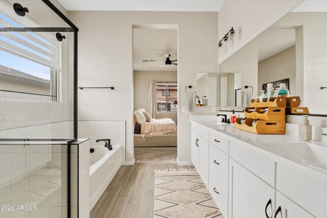 21842 E Stirrup Court E, Queen Creek, AZ 85142