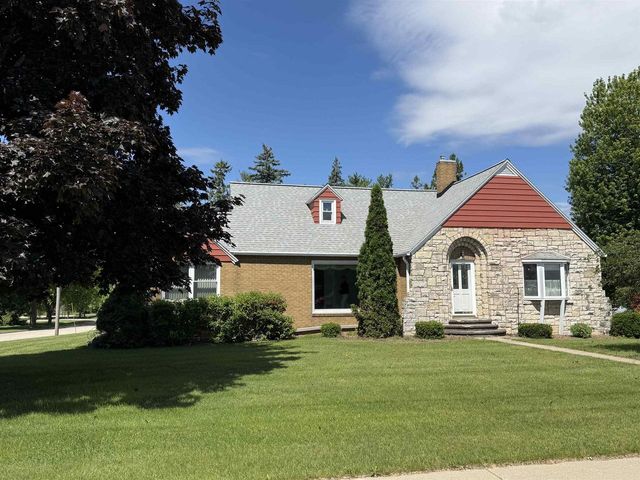 235 S ROSERA STREET, Lena, WI 54139