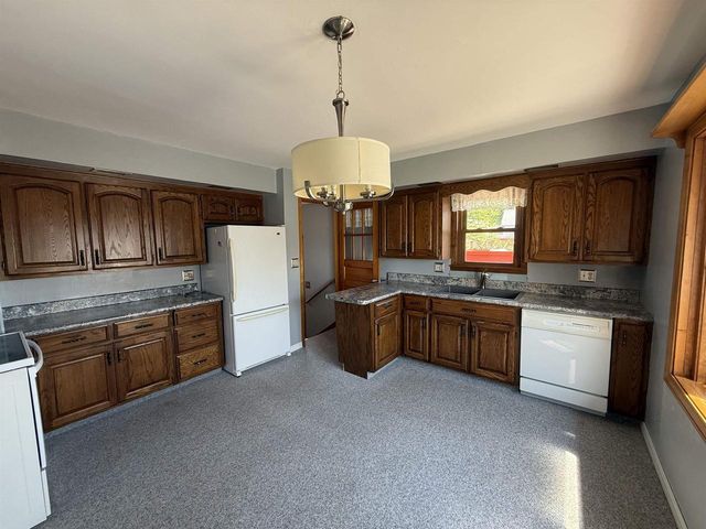235 S ROSERA STREET, Lena, WI 54139