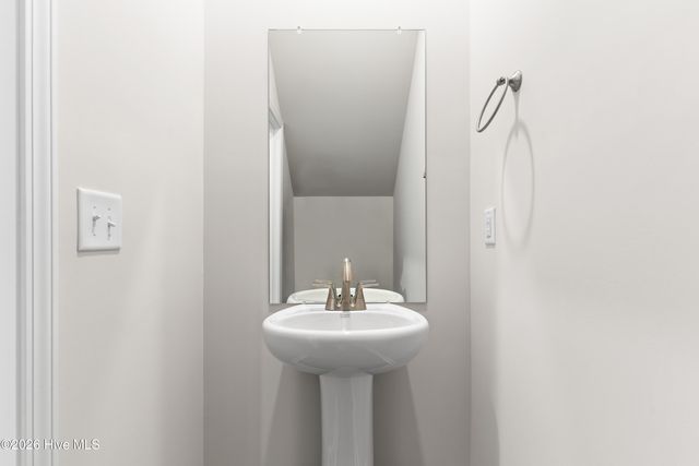 717 Helm Drive, New Bern, NC 28560