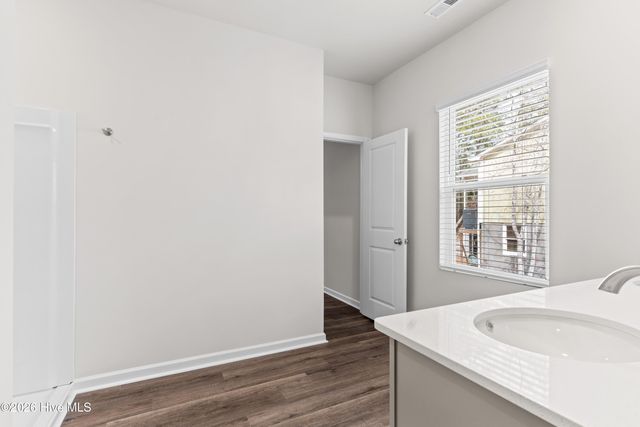 717 Helm Drive, New Bern, NC 28560