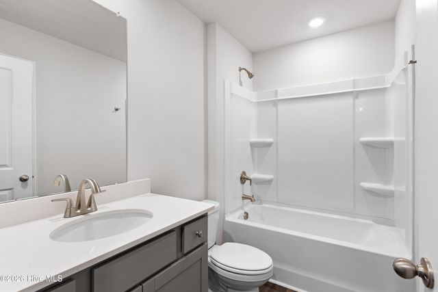 717 Helm Drive, New Bern, NC 28560