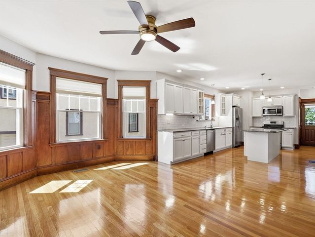 65 Hillsdale Rd U1, Medford, MA 02155