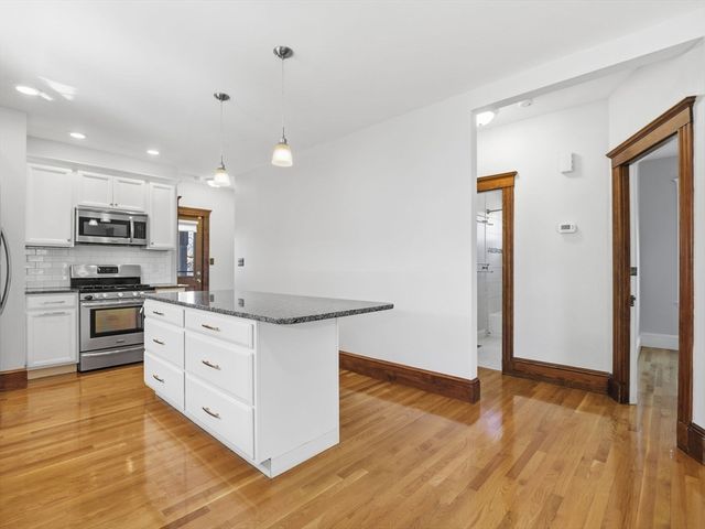 65 Hillsdale Rd U1, Medford, MA 02155