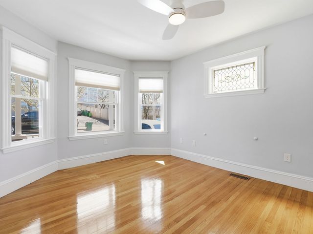 65 Hillsdale Rd U1, Medford, MA 02155