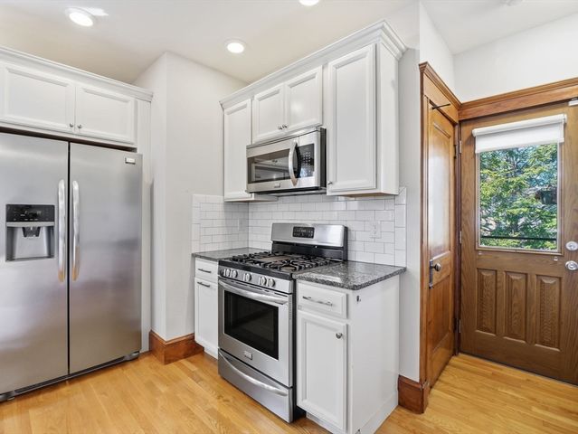 65 Hillsdale Rd U1, Medford, MA 02155