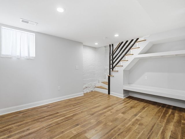 65 Hillsdale Rd U1, Medford, MA 02155