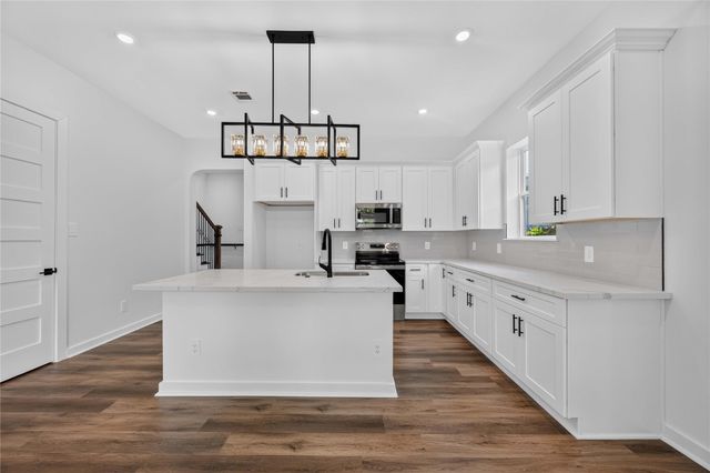 8215 Gladstone Street B, Houston, TX 77051