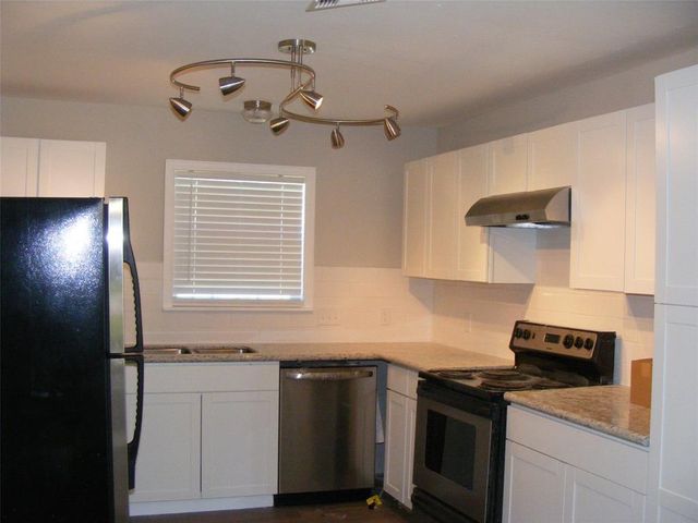 4725 Maggie Street, Houston, TX 77033
