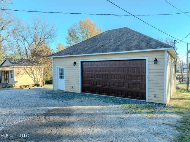2407 Church Street, Byhalia, MS 38611