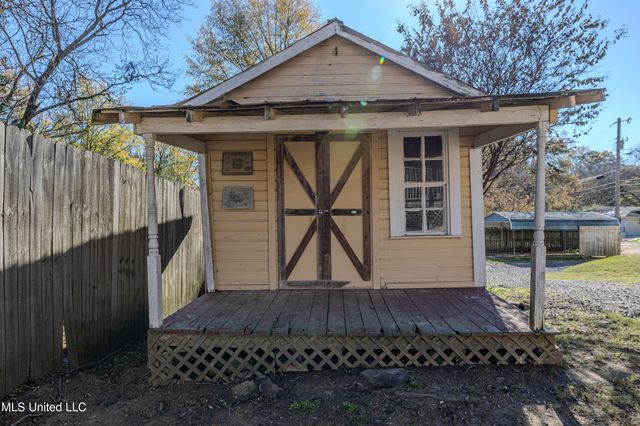 2407 Church Street, Byhalia, MS 38611