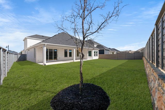 500 Blue Yucca Lane, Little Elm, TX 76227