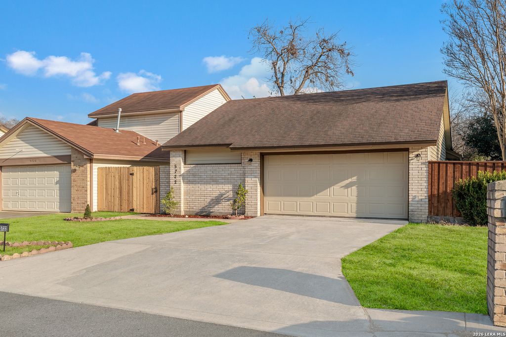 5722 Spring Night, San Antonio, TX 78247