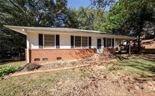 225 Knottingham Drive, Athens, GA 30606