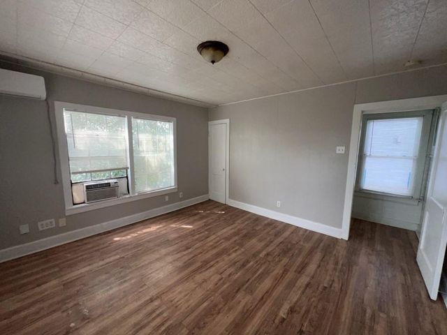 1552 Lombardy Street 4, Houston, TX 77023