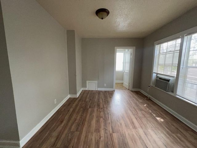 1552 Lombardy Street 4, Houston, TX 77023